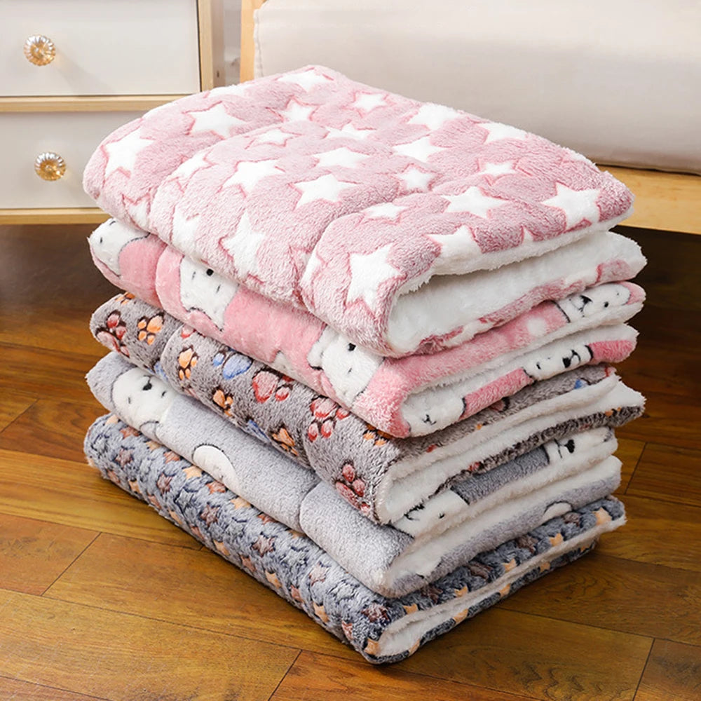 Thicken Cat Mat Breathable Flannel Cat Sleeping Mat Soft Dog Cushion for Small Dog Winter Warm Cat Blanket
